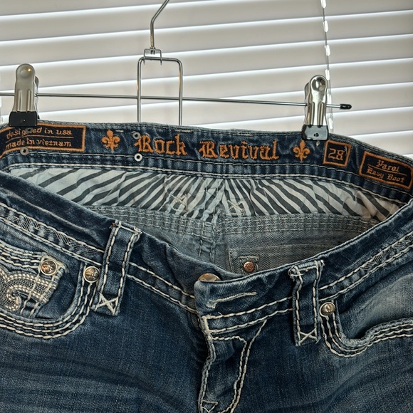 Rock Revival Jeans - Picture 4 of 7
